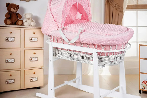 🌸 The Luxury Rocking Wicker Moses Basket – Comfort Meets Elegance