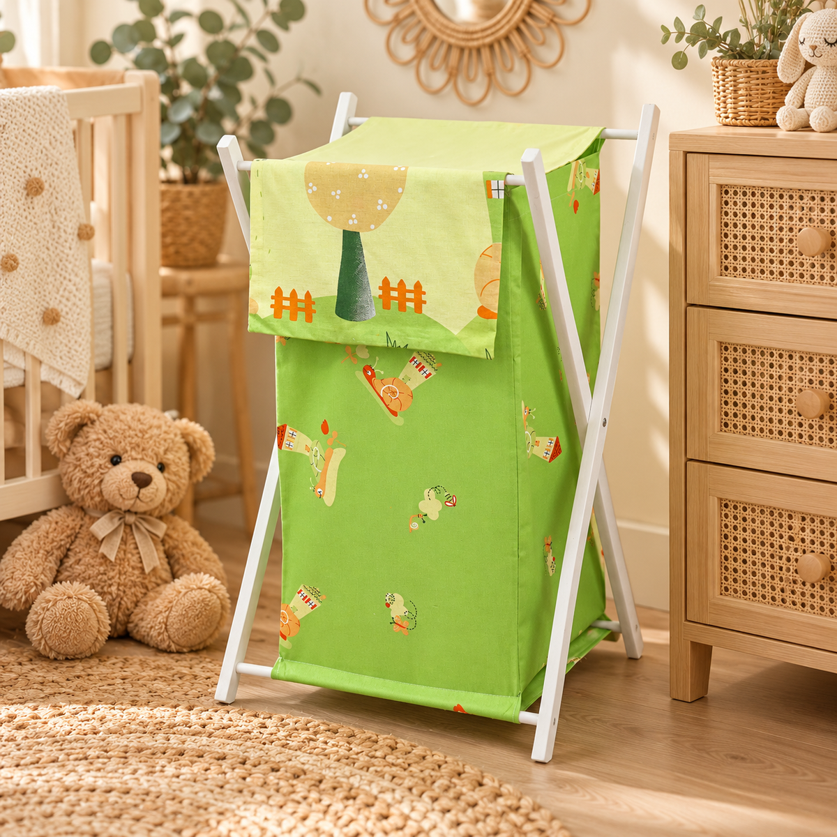 Laundry Basket with white wooden frame and storage removable linen Green Snails