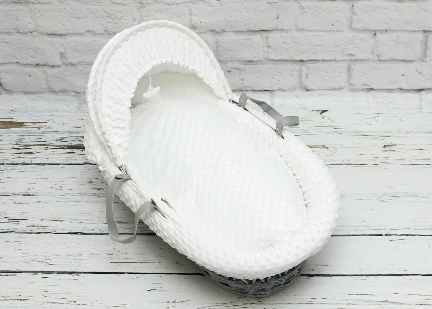 Luxury Moses Basket Padded Grey Wicker Baby Full Set - White Dimple