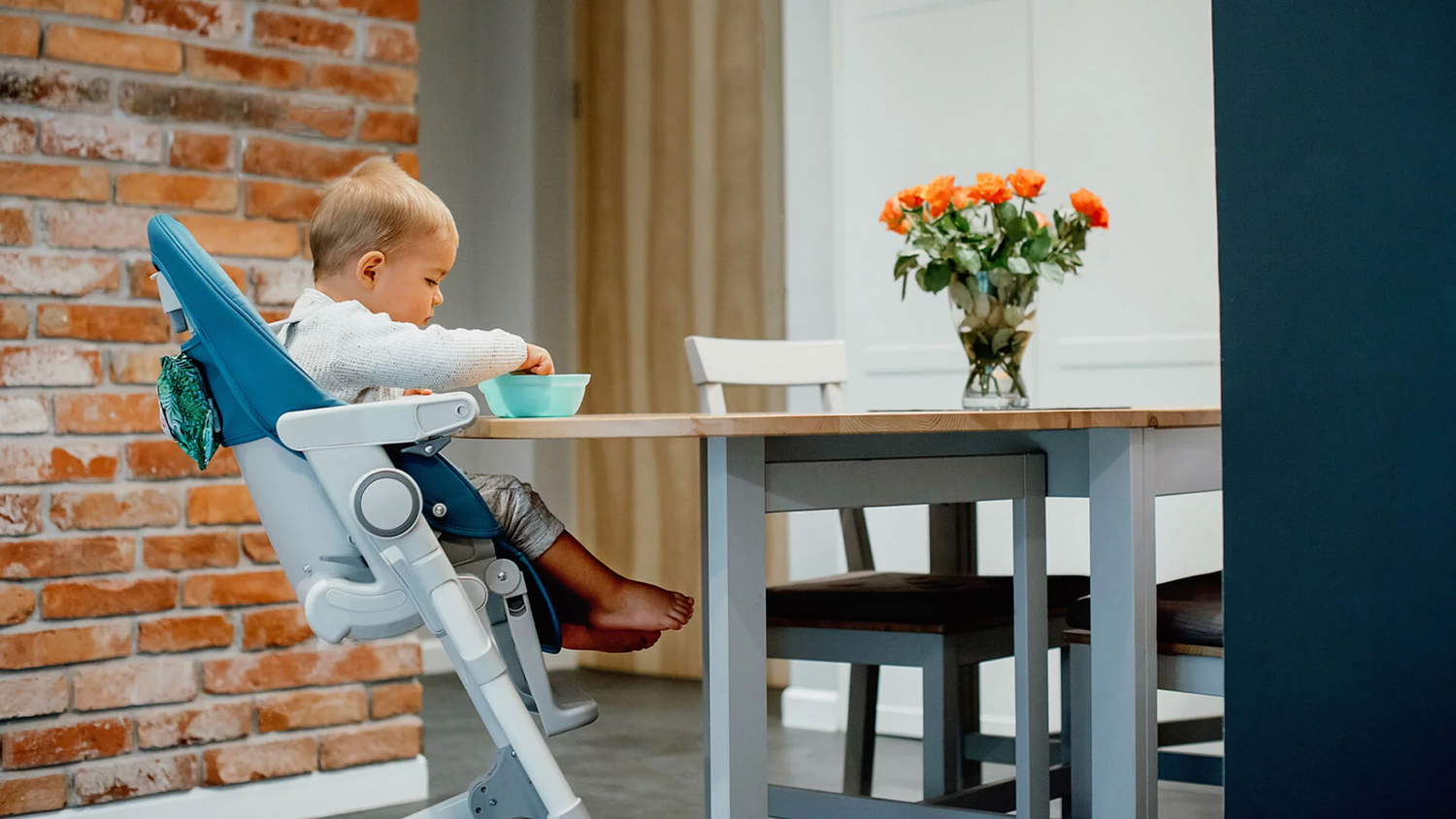 Baby Mobile High Feeding Folding Chair Lionelo Cora - Ocean