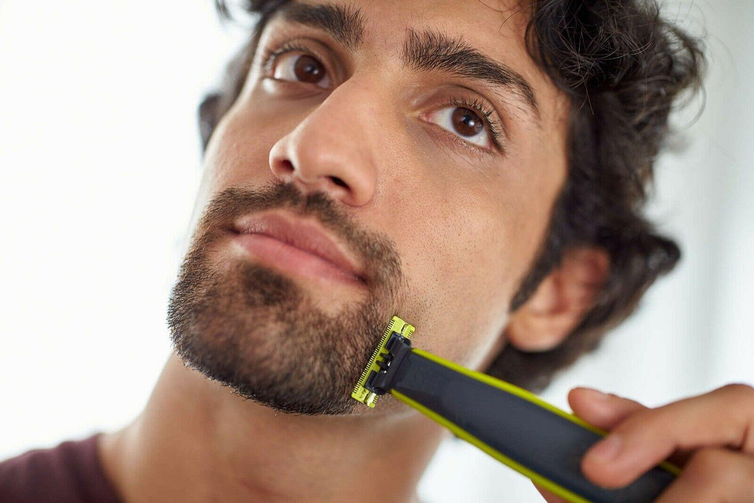 Philips Oneblade Qp2520 Hybrid Trimmer Wet Dry Facial Hair Shaver